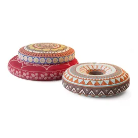 Poufs with oriental patterns